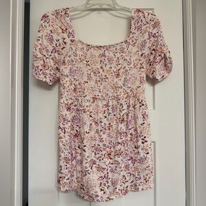 Floral Print Women's Maternity babydoll Top size small straight leg